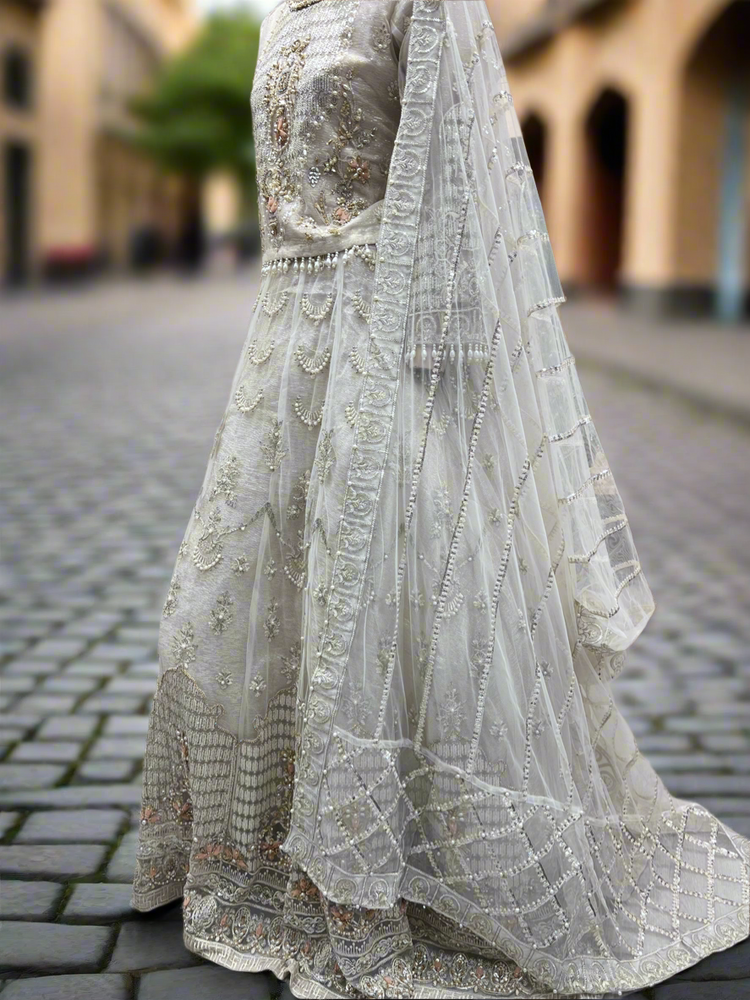 Ivana Off White Lehnga