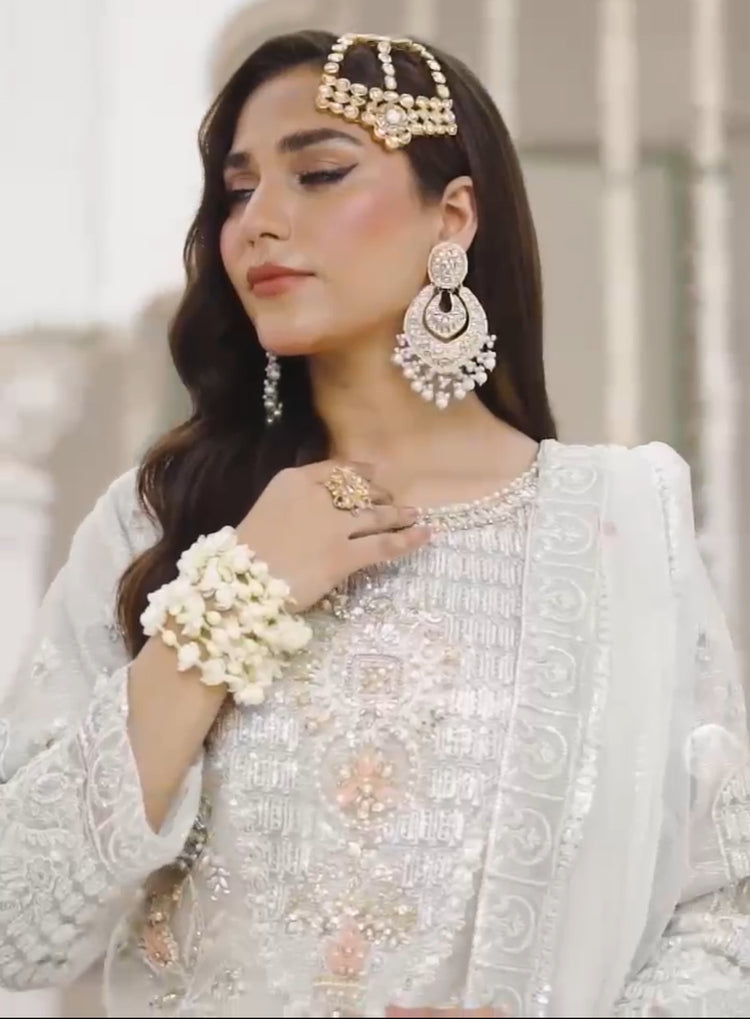 Ivana Off White Lehnga